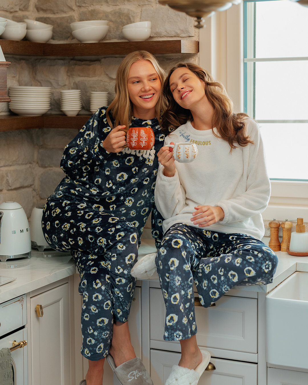 بيجامات حريمي