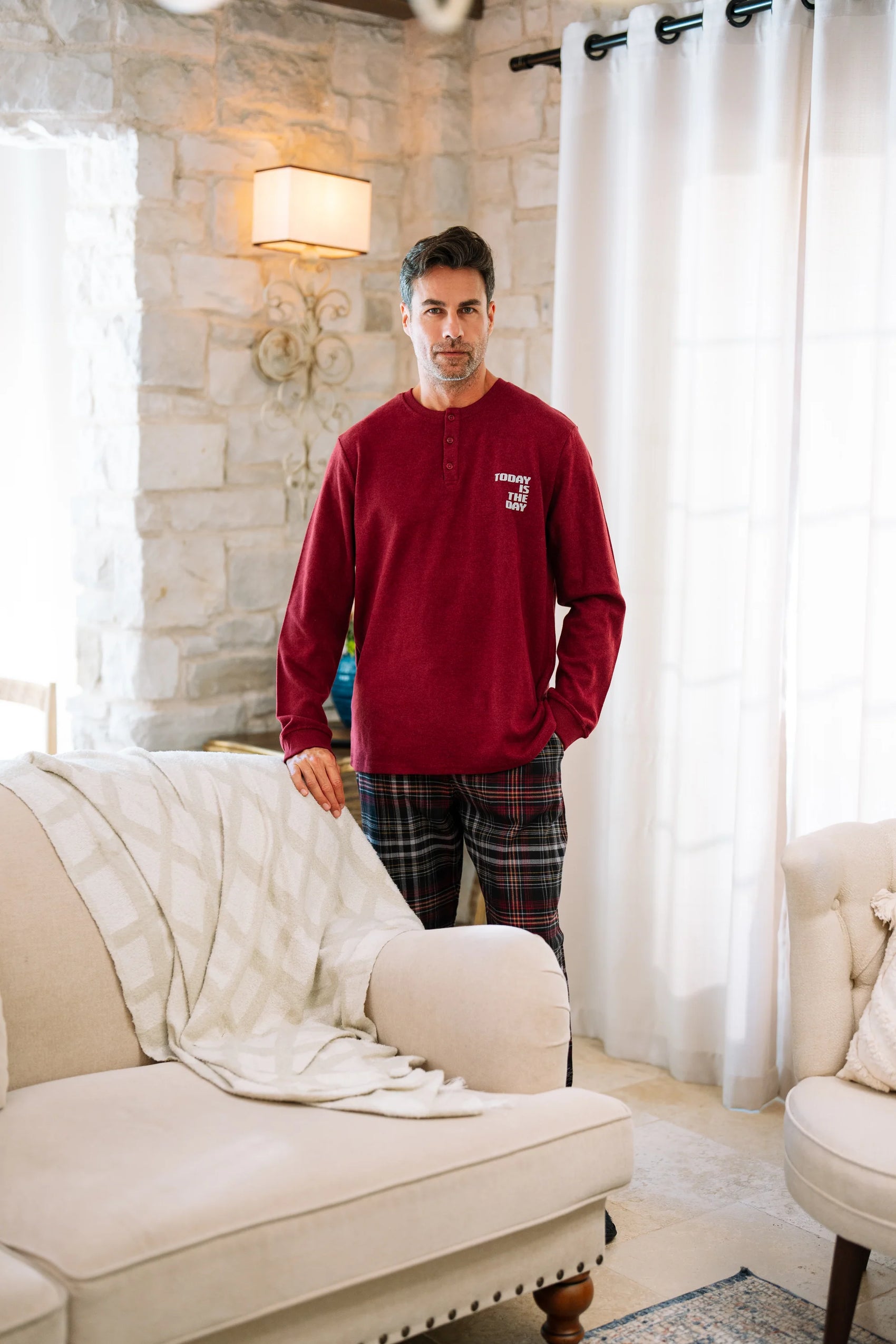 بيجامة رجالي