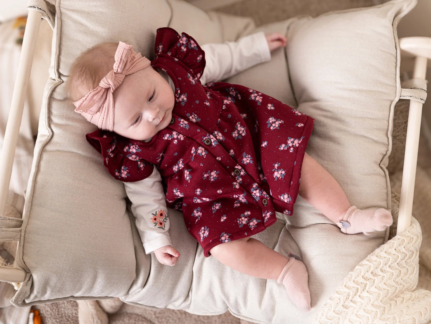 فستان حديث الولادة