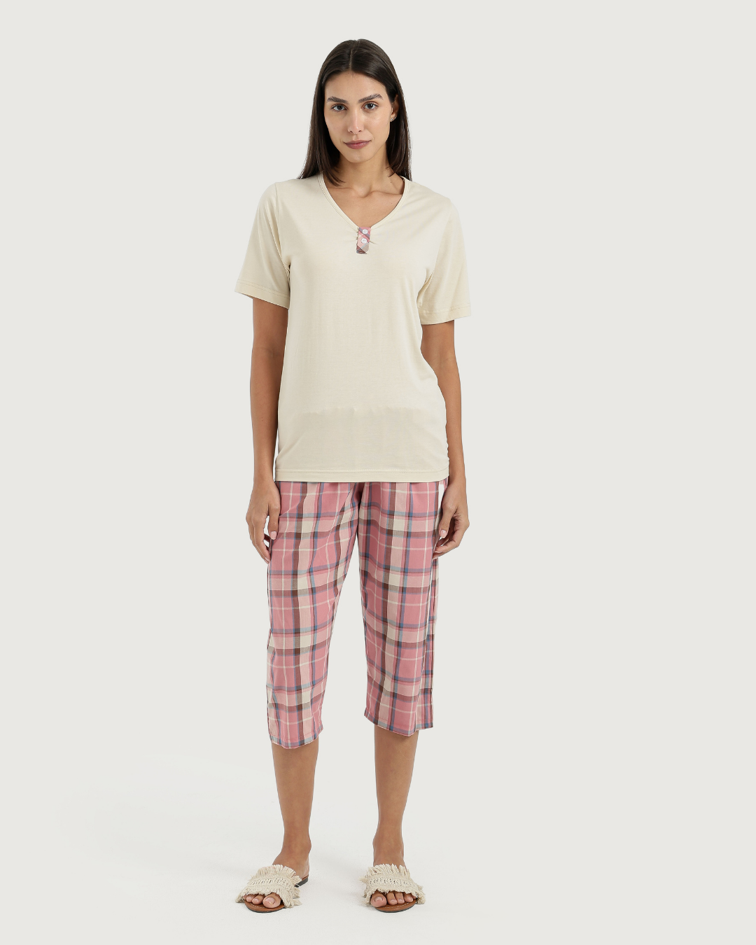 بيجاما حريمى نص كم و بنتاكور نسيج