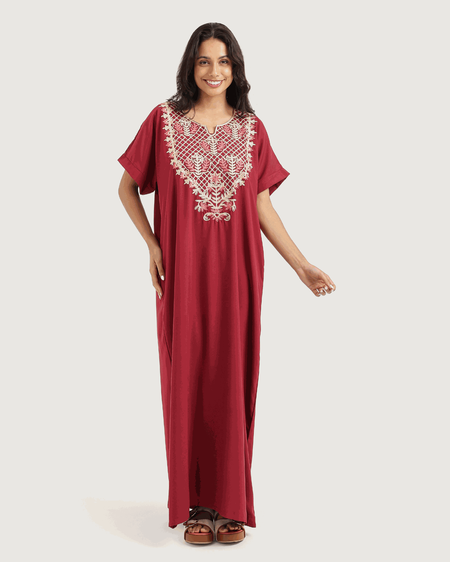 قميص داكرون نص كم مطرز 7