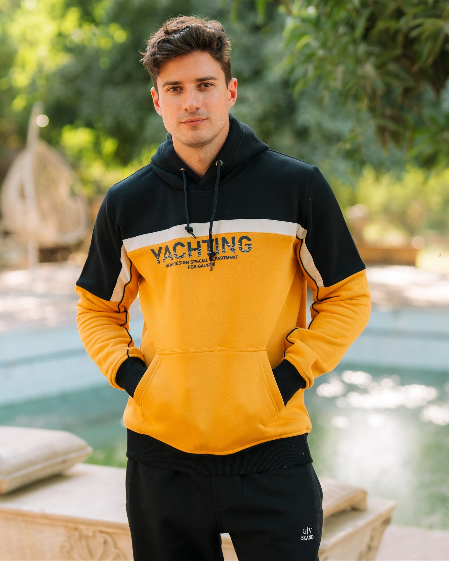 YACHTING  بيجامه رجالي كابيشو وبجيوب طباعه علي الصدر