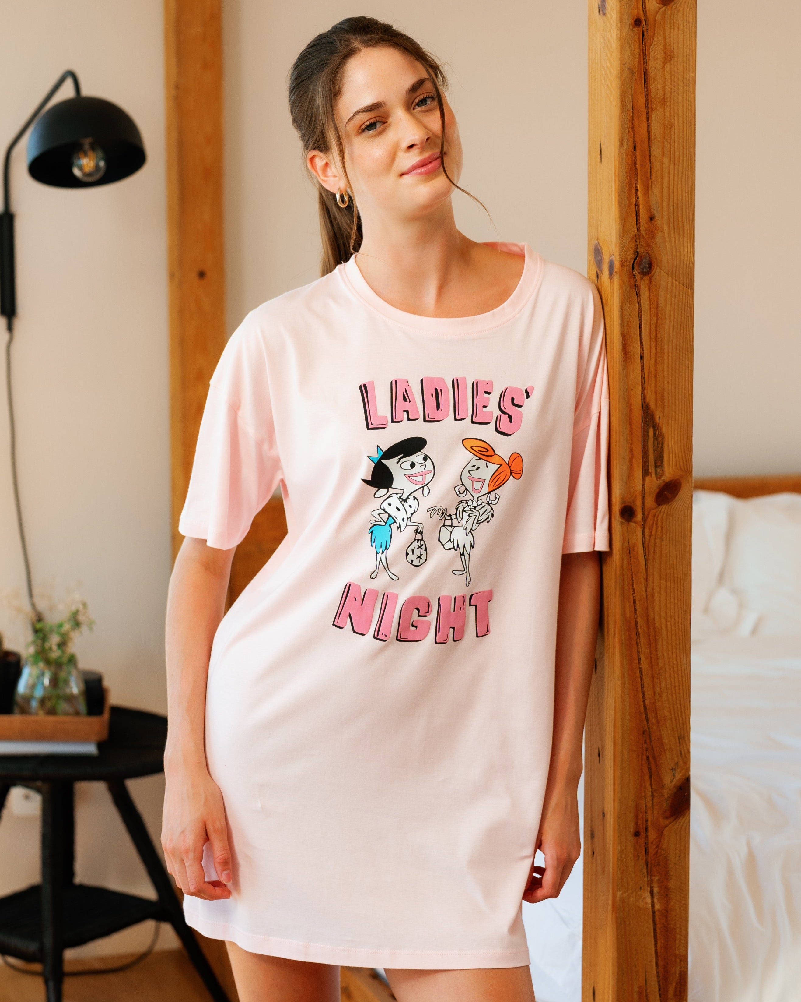 نايت شيرت حريمى مرح بطبعة فلينتستون