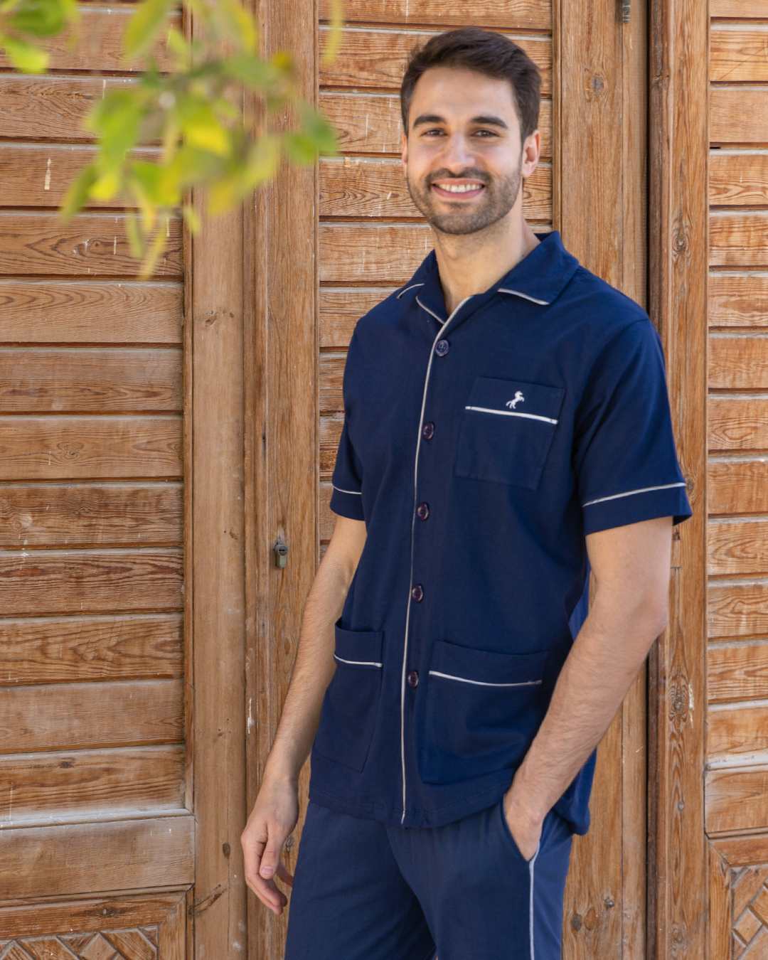 بيجامه رجالي نص كم تطريز حصان بنطلون