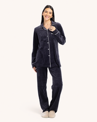 بيجاما حريمي كلاسيك قطيفة