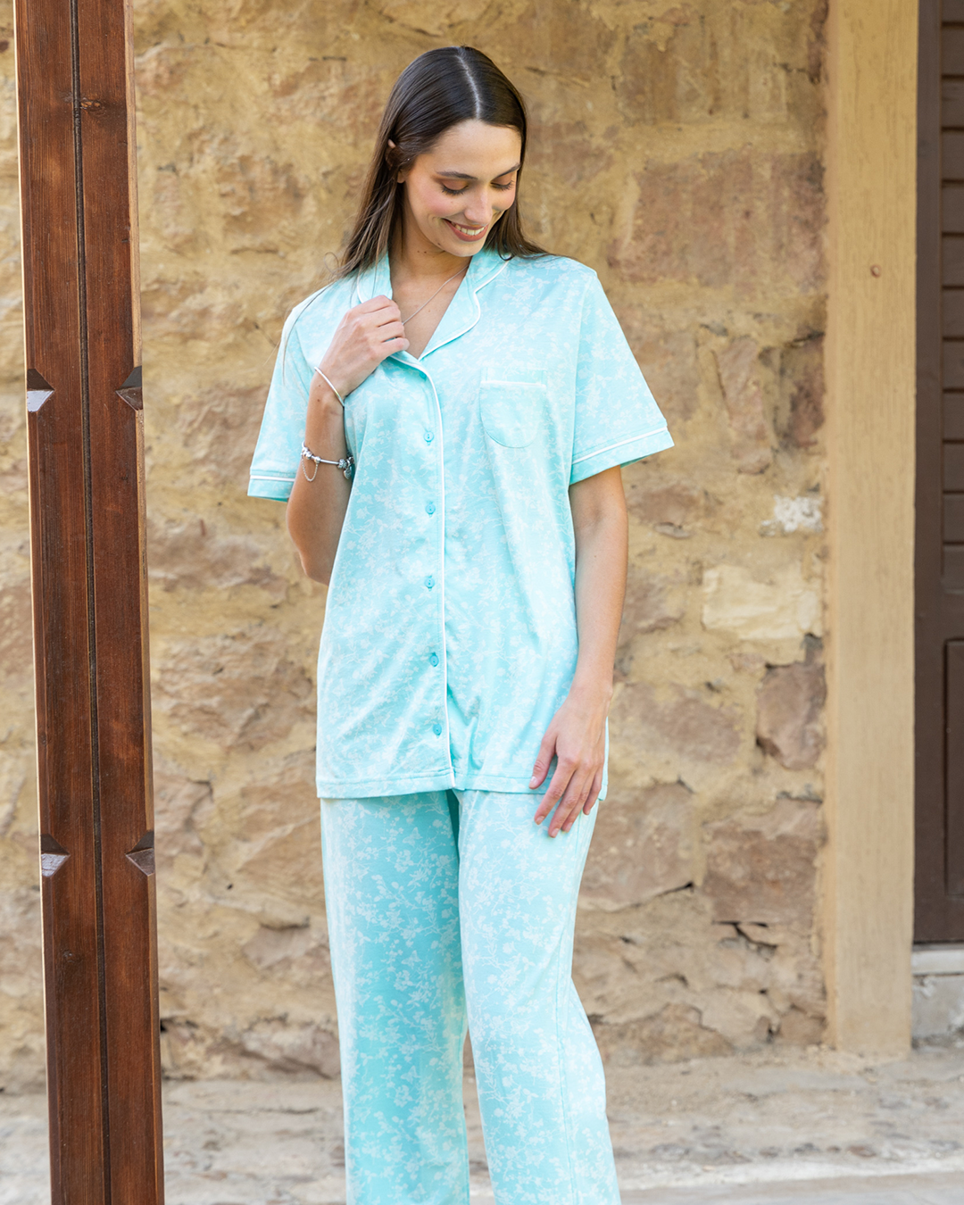 Women's classic pajamas with butterflies print pants