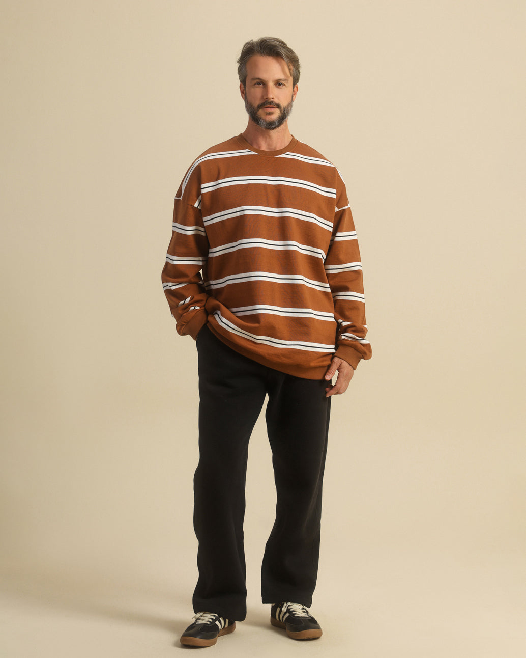 Elegant men's pajama with warm stripes