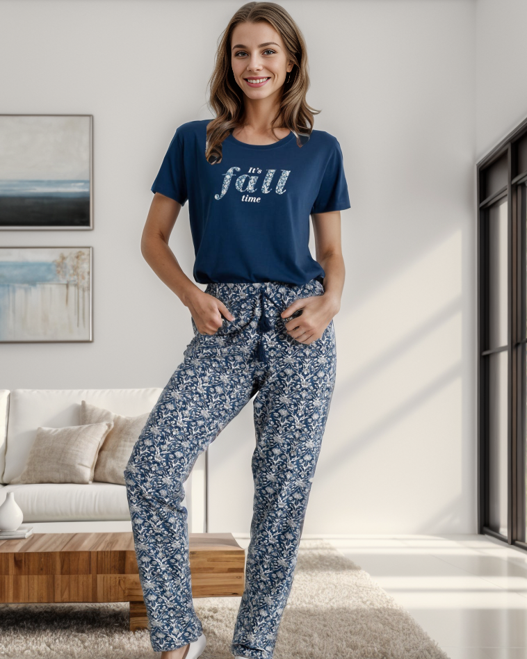 it's fall in time Women's pajamas, half-sleeved T-shirt and floral trousers