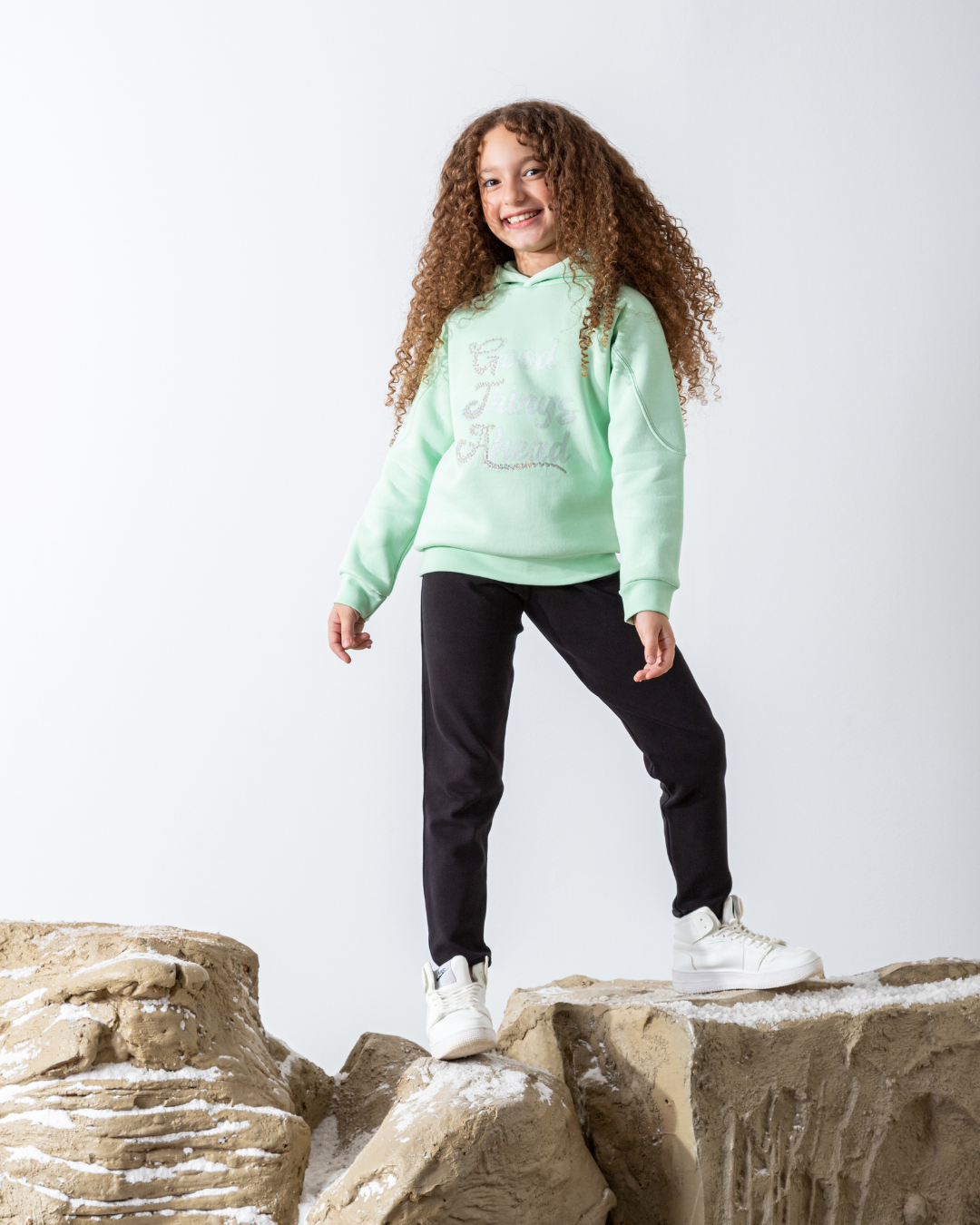 GOODTHINGS بيجامه بناتي رجلان طباعه وتطريز ترتر