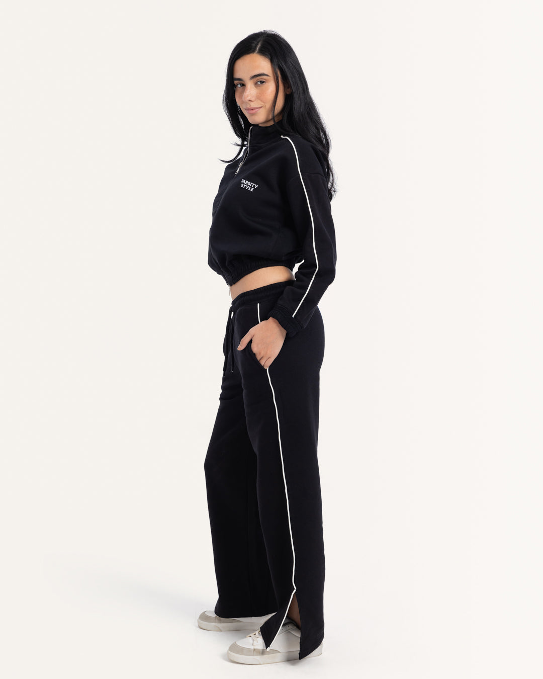 طقم حريمي رياضي كولة عالية