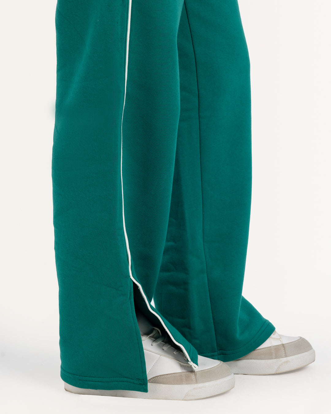 طقم حريمي رياضي كولة عالية