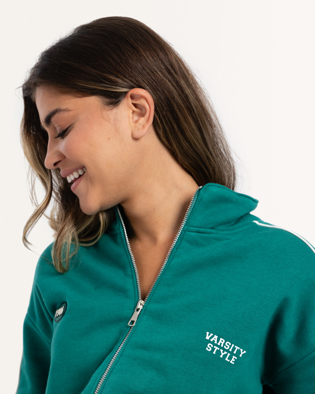 طقم حريمي رياضي كولة عالية