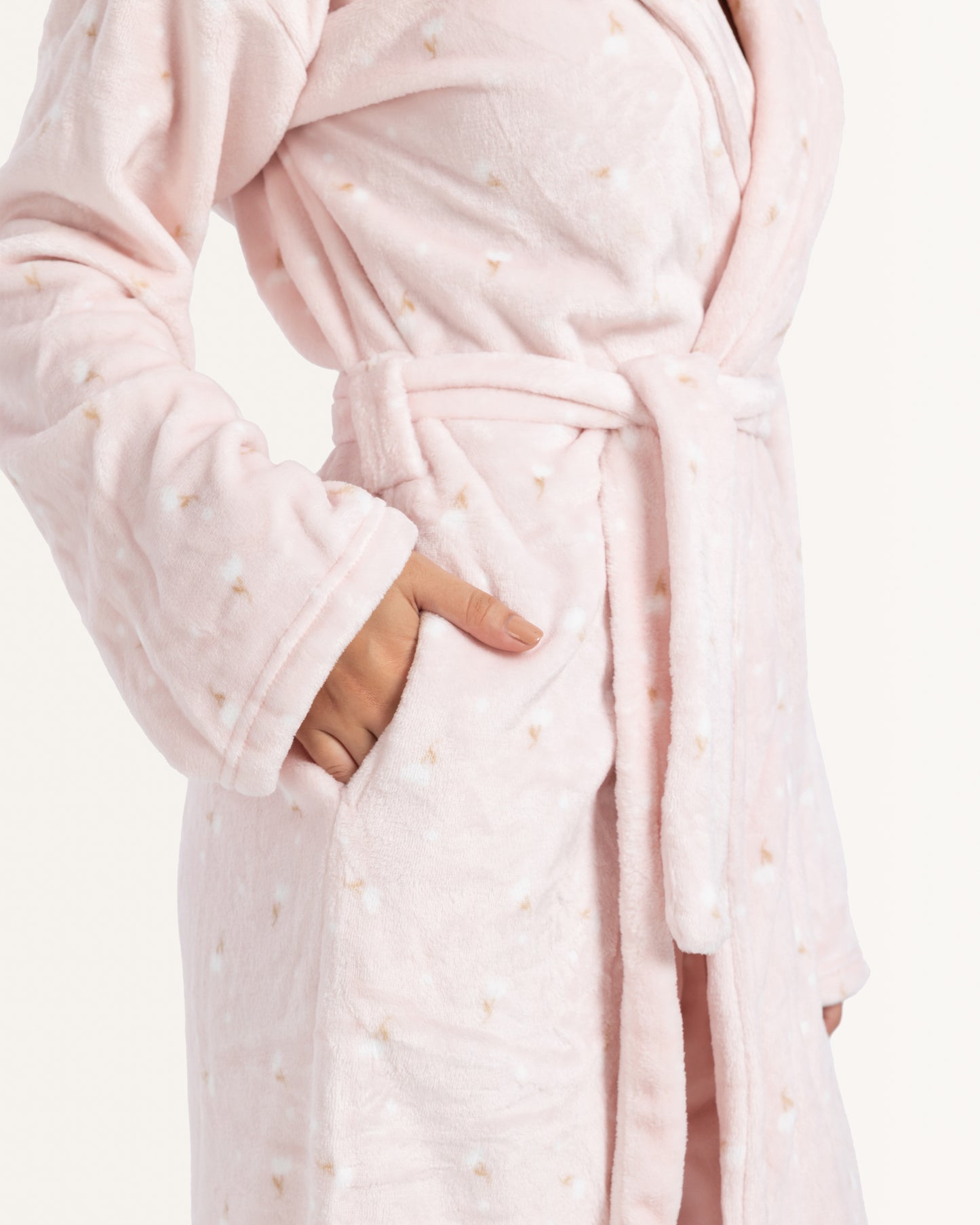 روب طويل ورود الشتاء