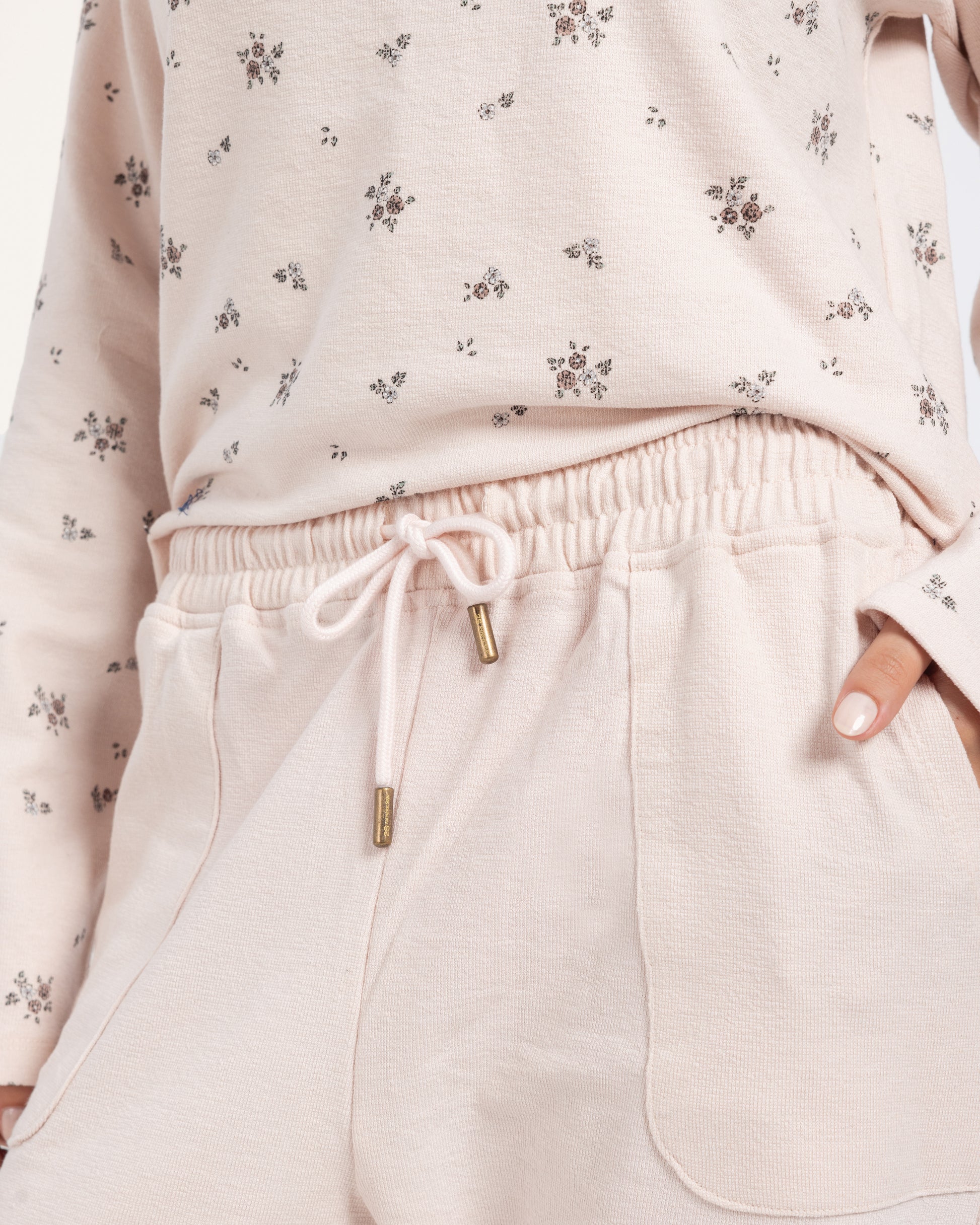 بيجاما بنطلون جاكارد و توب كُم طويل مطبوع