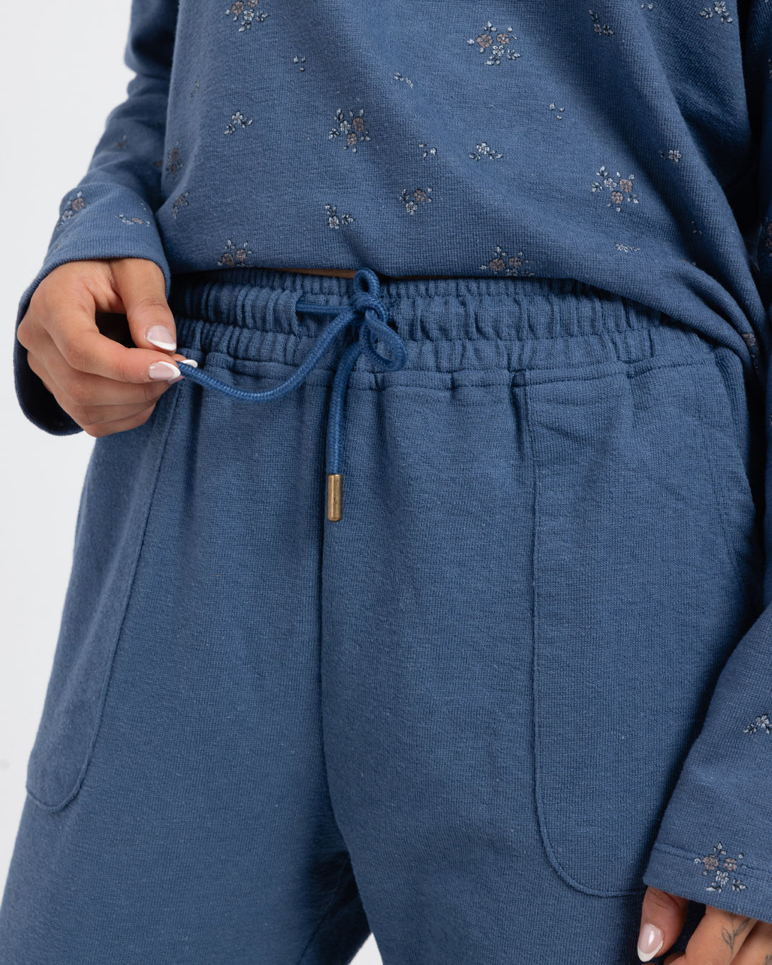 بيجاما بنطلون جاكارد و توب كُم طويل مطبوع