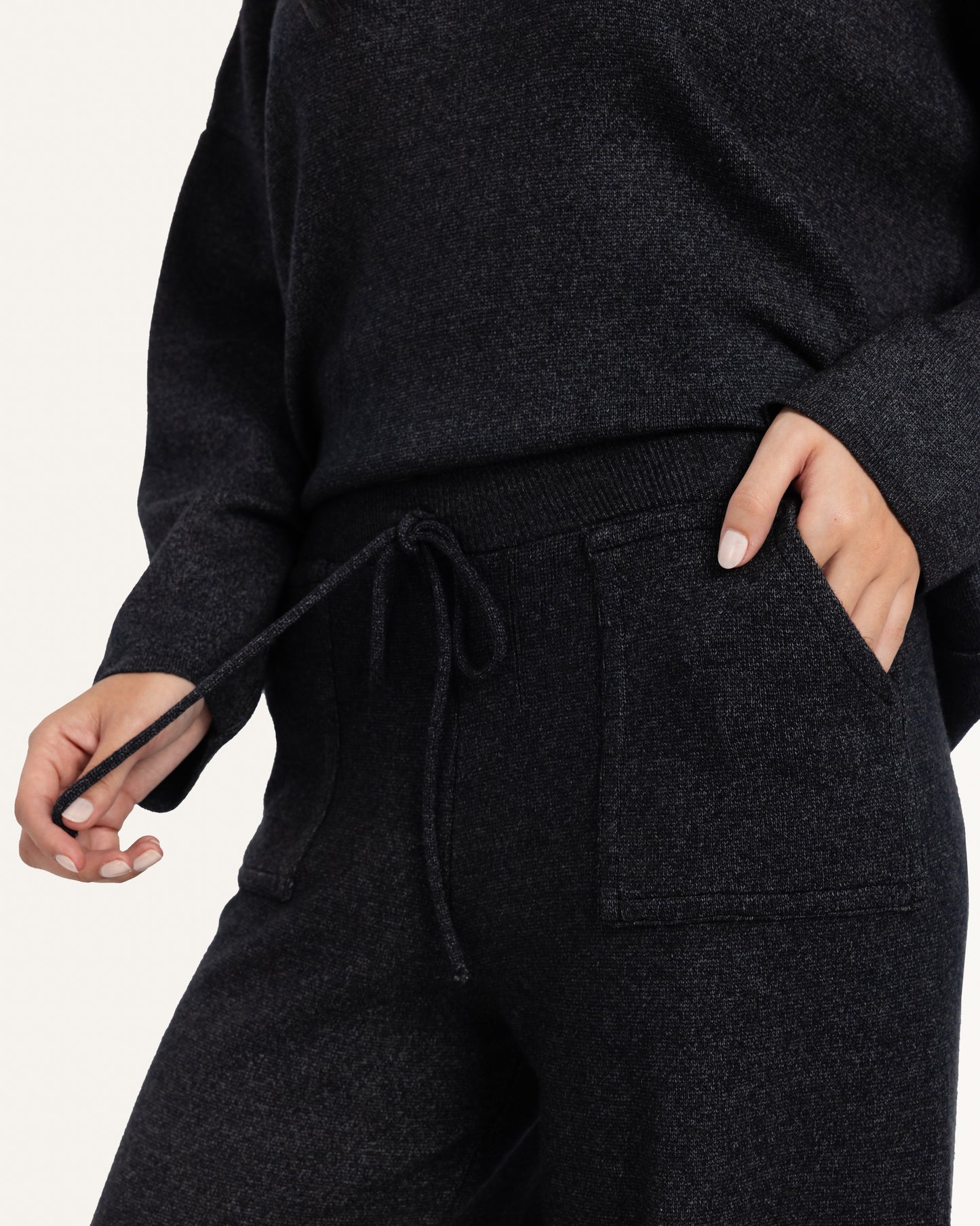 Oversized طقم تريكو حريمي