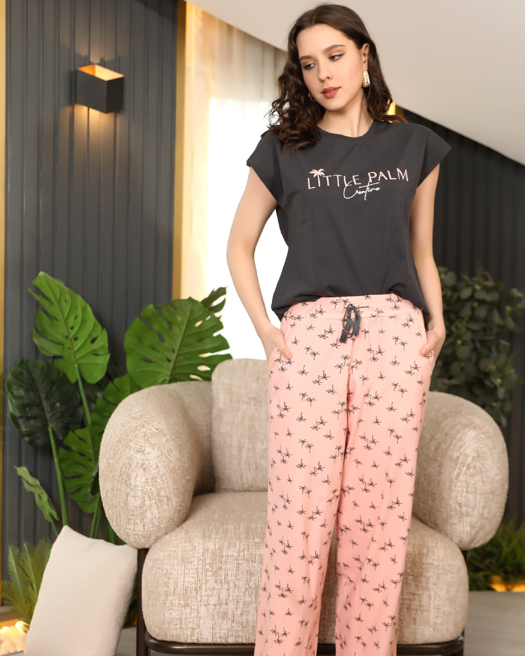 LITTLE PALM بيجامه حريمي تيشرت نص كم وبنطلون مطبوع نخل