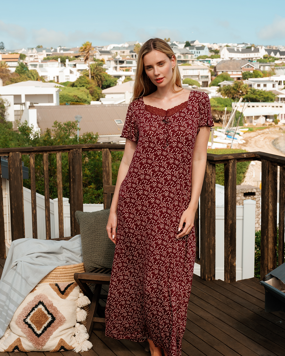 جلابية كُم فراشة الورود الصغيرة