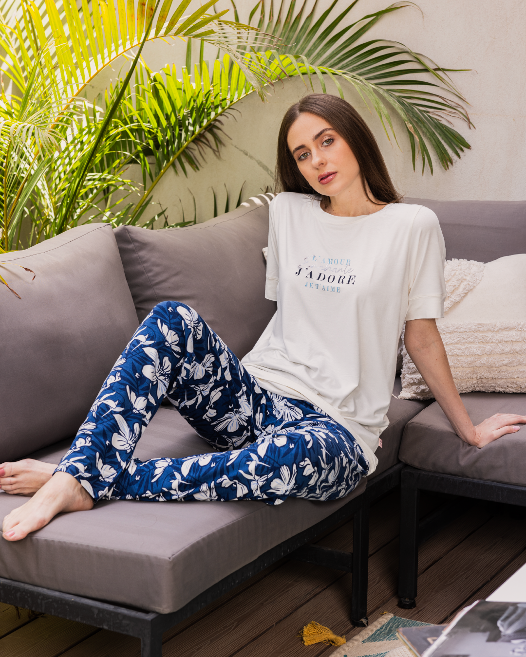 L'amour femi florals بيجاما حريمي فسكوز نص كم و بنطالون