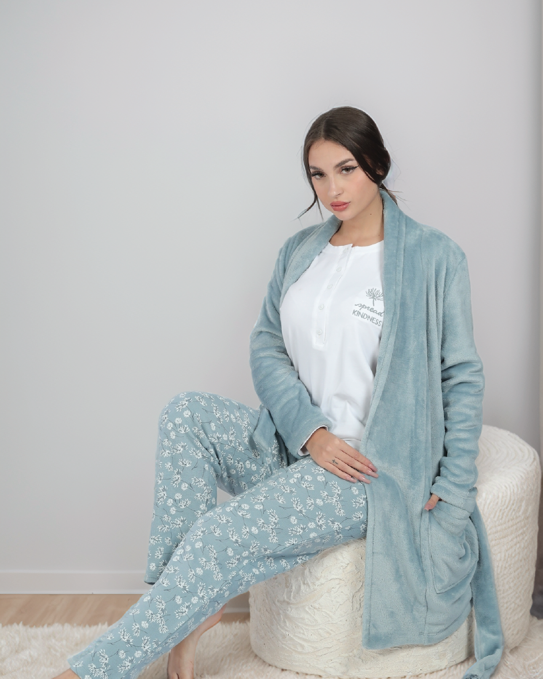 بيجاما حريمي 3 قطع  روب