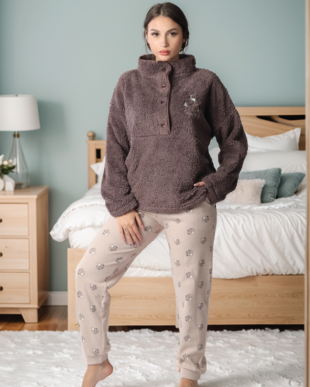 love nature بيجاما حريمي فرو بزراير