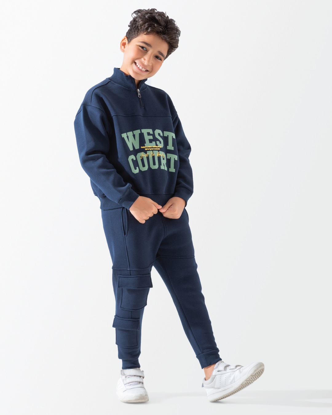 West Court بيجامه اولادي وسط