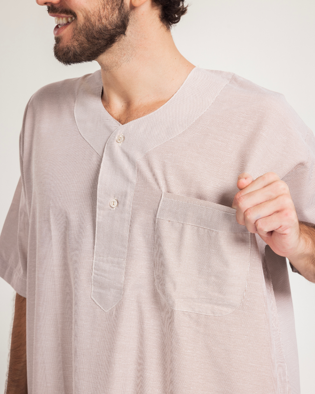 عبايه رجالي نص كم مقلمة