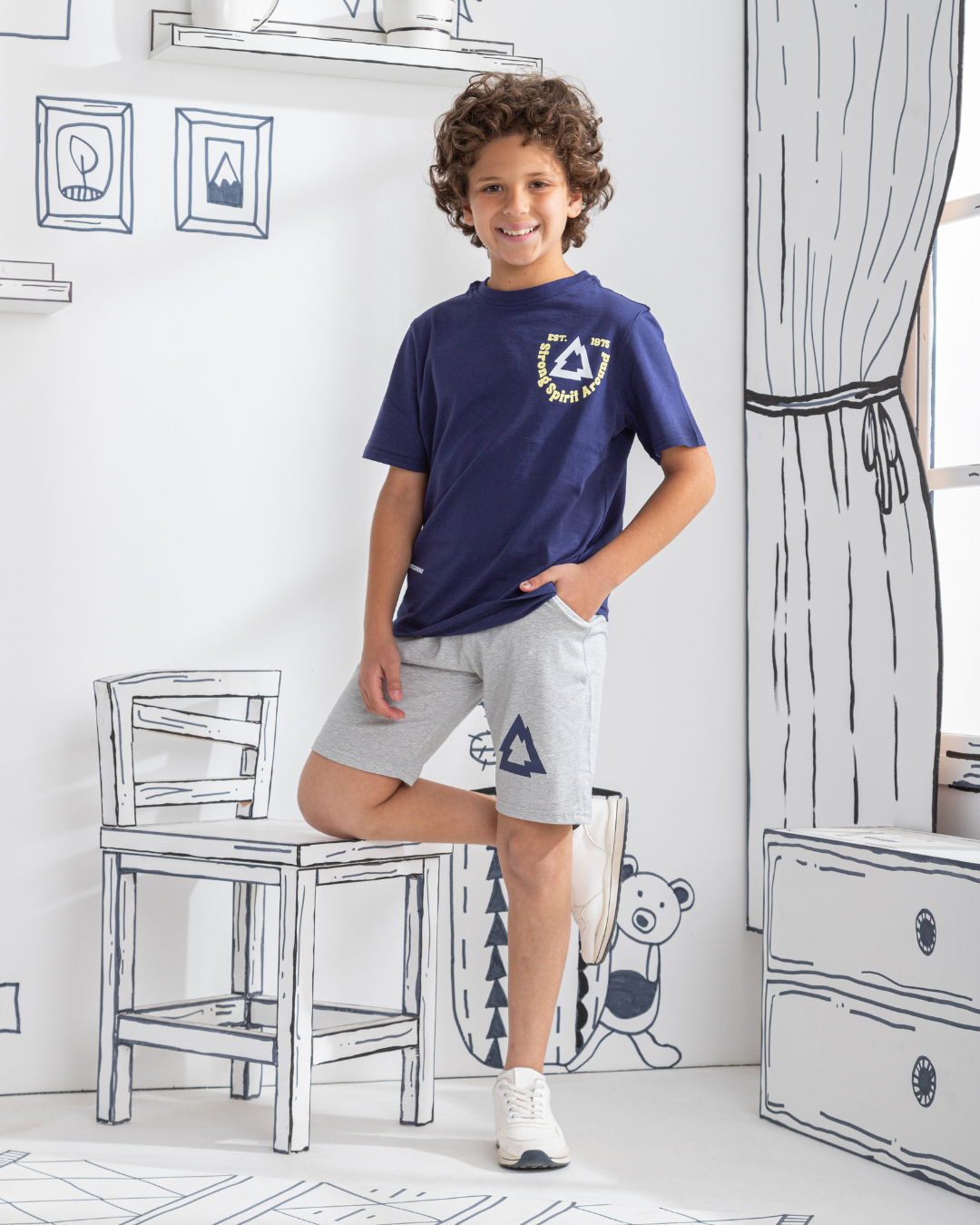 Strong Spirit بيجامه اولادى شورت براسولا بجيوب شورت مطبوع وتوب مطبوع