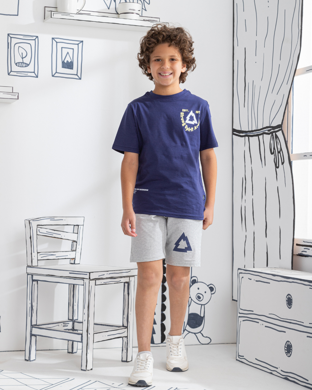 Strong Spirit بيجامه اولادى شورت براسولا بجيوب شورت مطبوع وتوب مطبوع