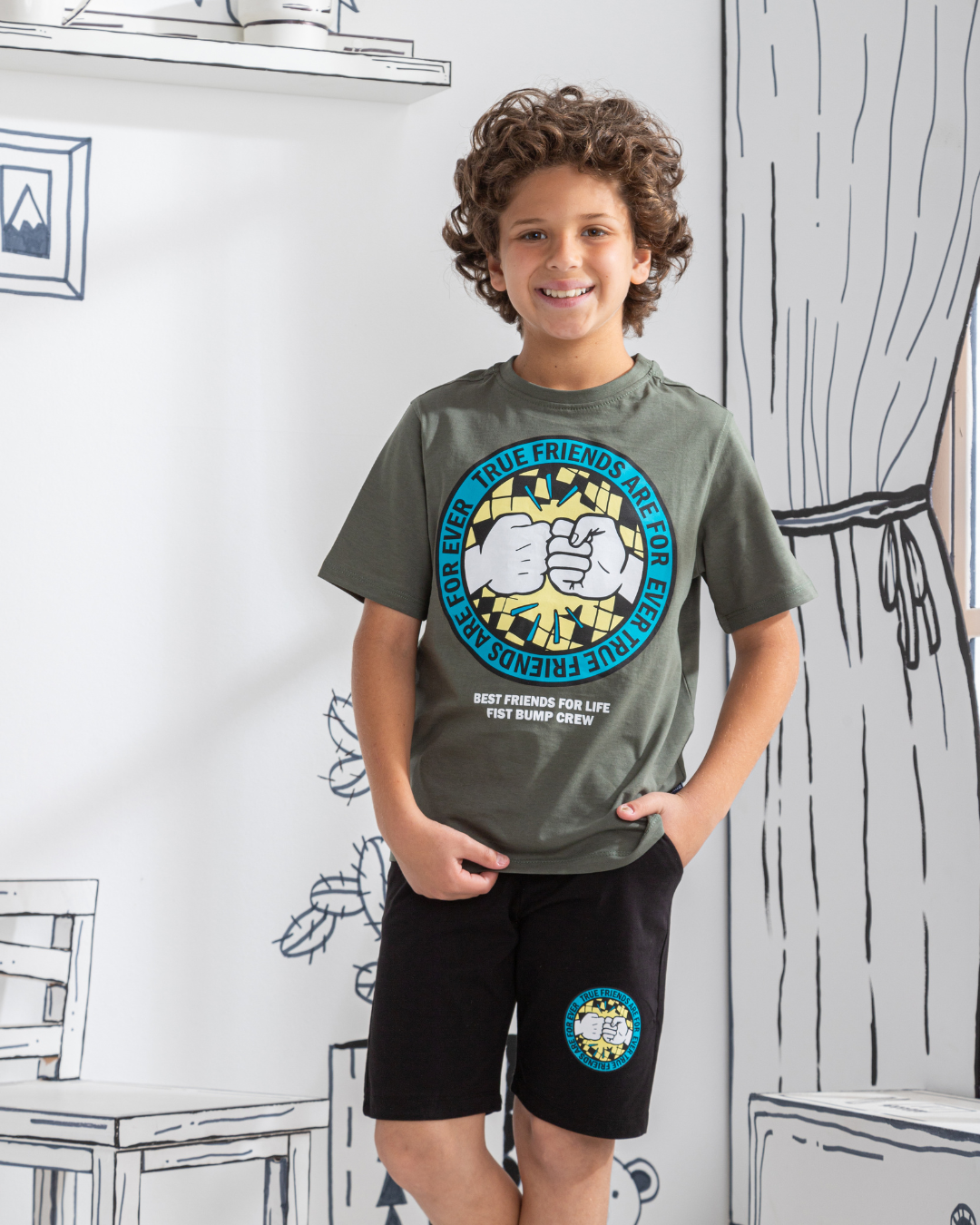 Best Friends بيجامه اولادي شورت براسولا طباعه صدر و شورت بجيوب