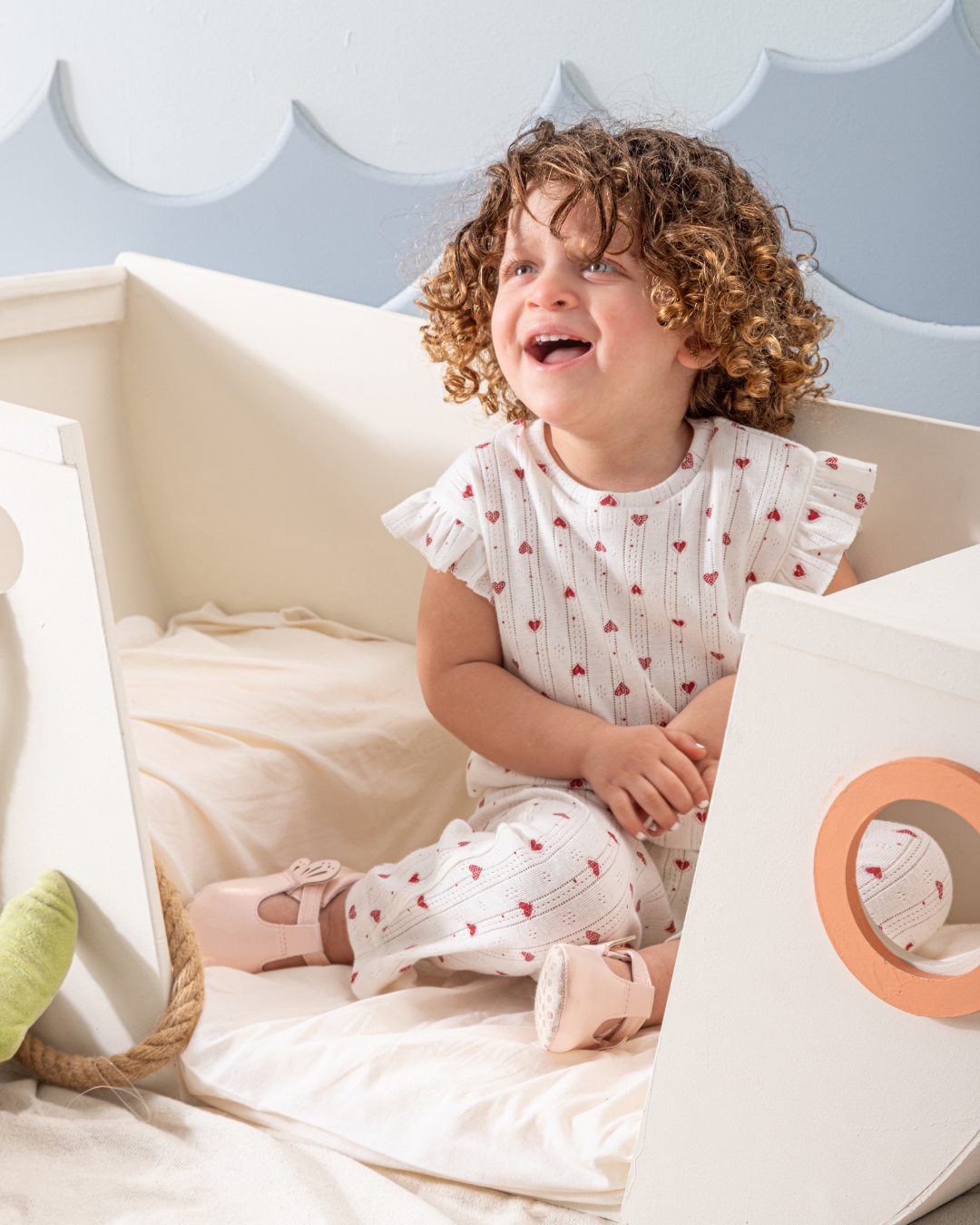 Mini hearts baby بيجاما بيبي بناتي كم رافل و بنطلون