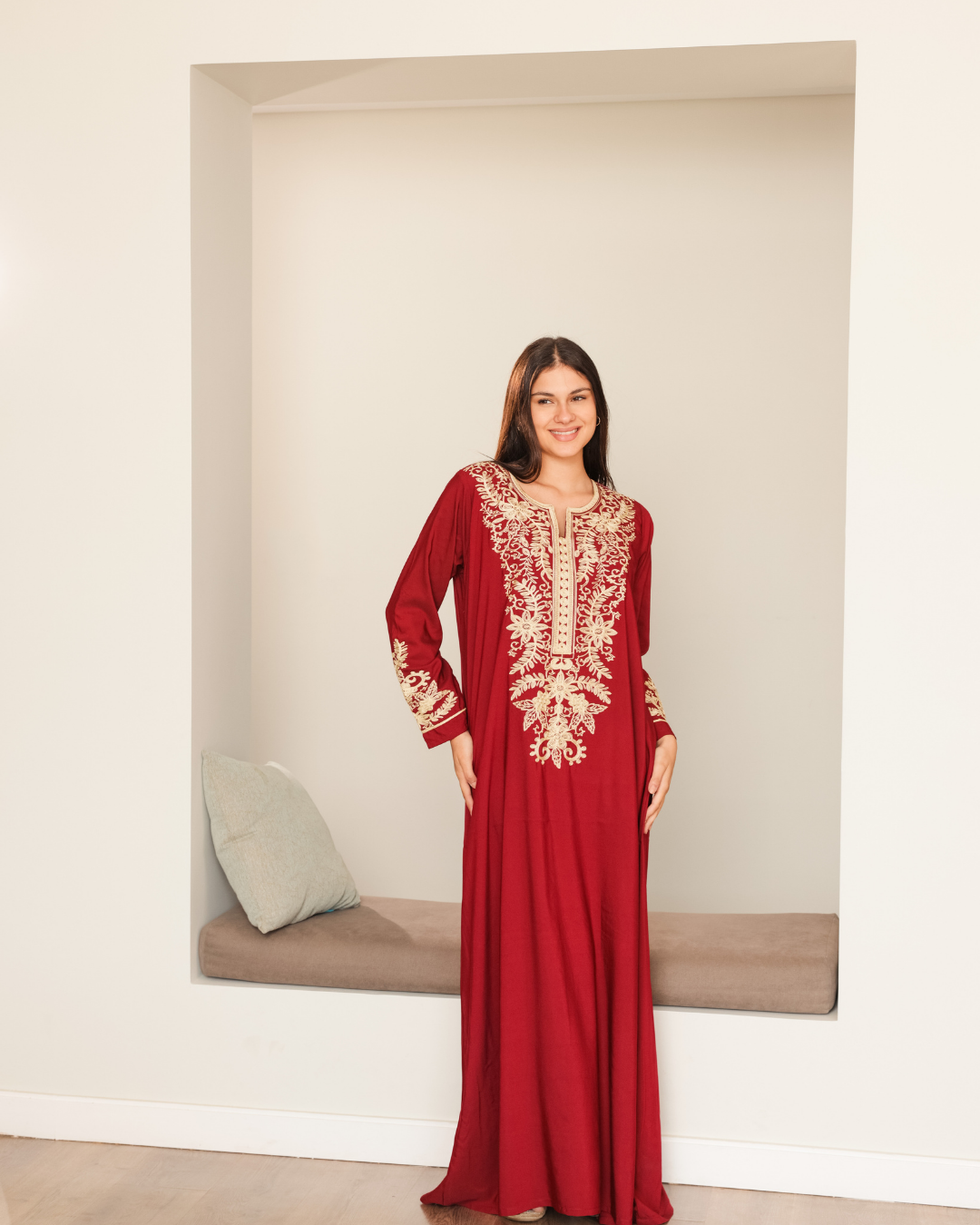 11 قميص داكرون سادة مطرز بكم