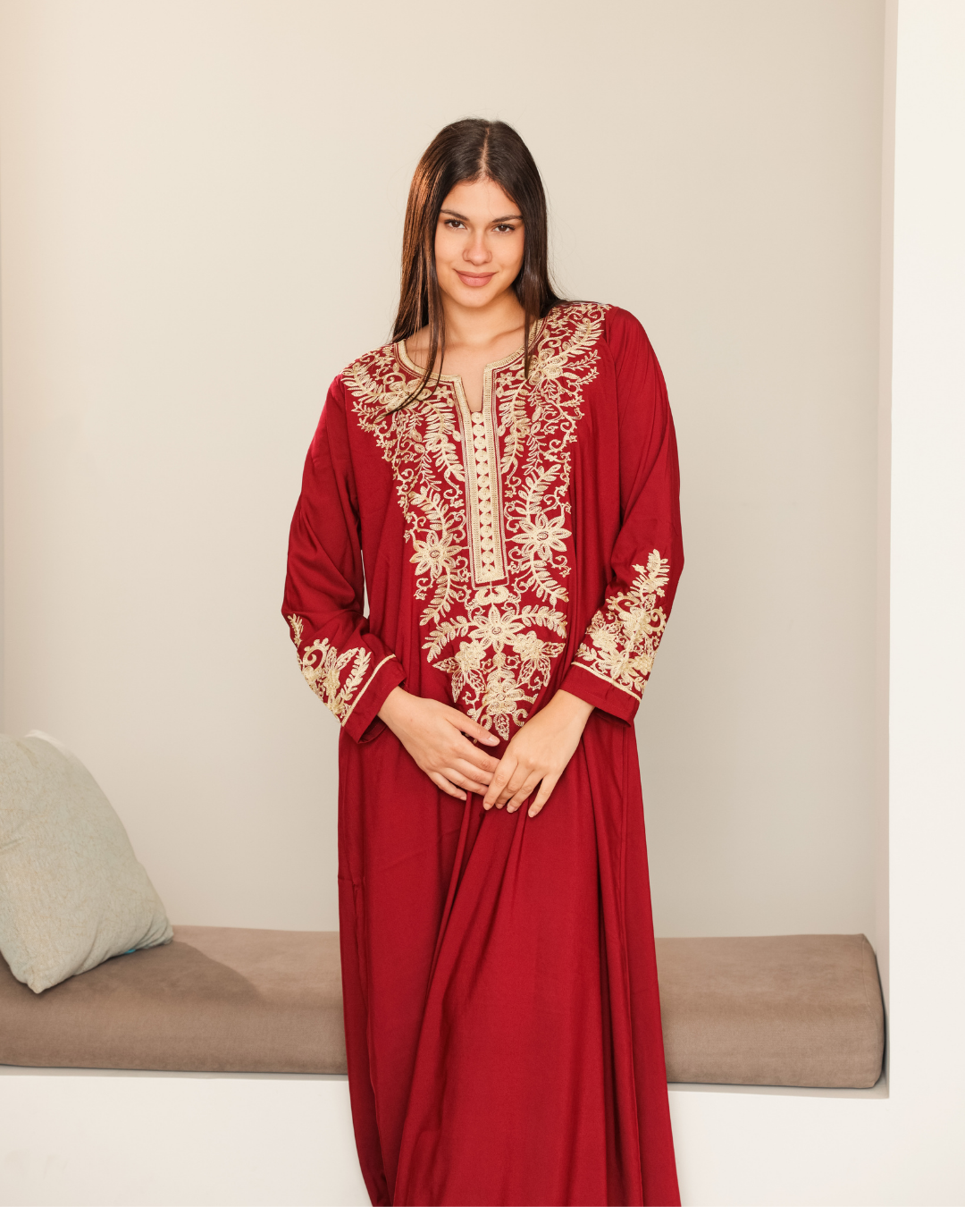 11 قميص داكرون سادة مطرز بكم