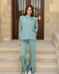 Floral woman Women's pajamas with sleeves and trousers with a front opening