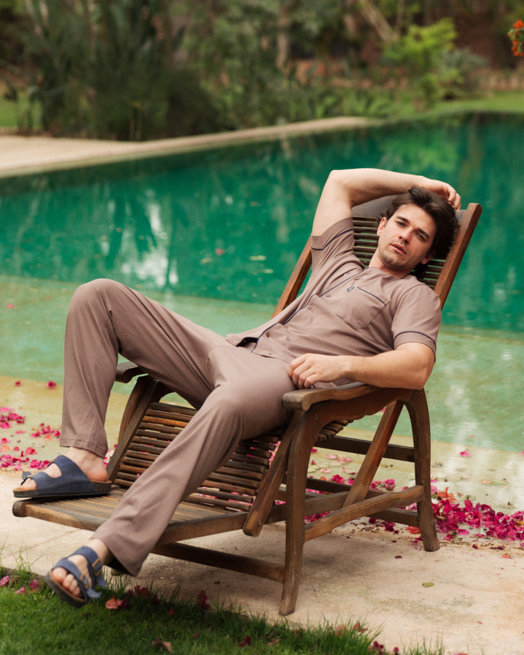 بيجاما رجالى مفتوح بزراير نص كم و بنطلون