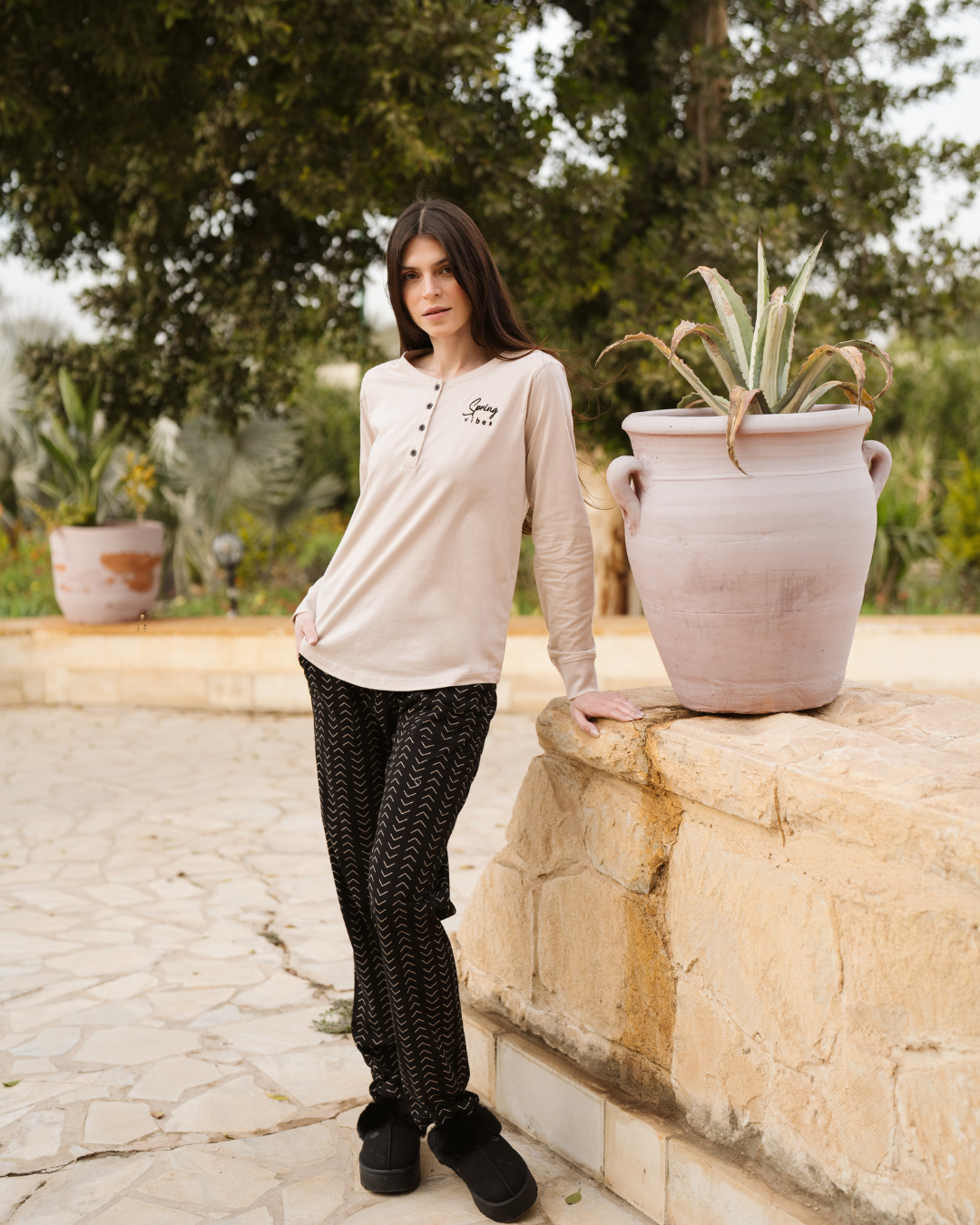 Arrows بيجاما حريمي كُم طويل و زراير