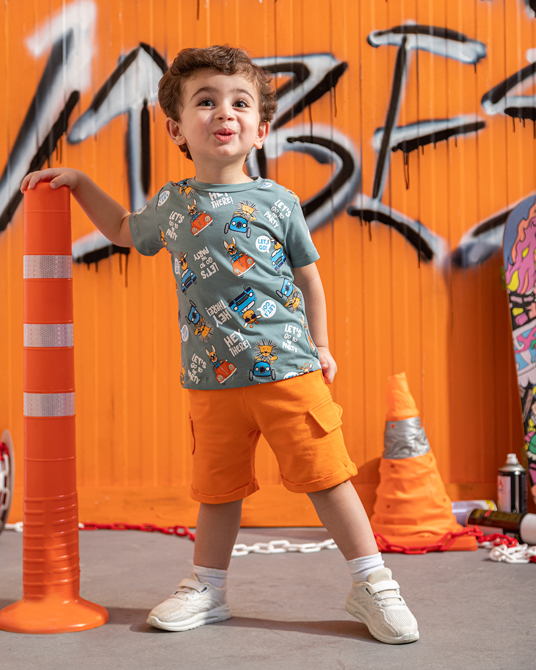 Let's Go 2 the party بيجامه اولاد بيبي