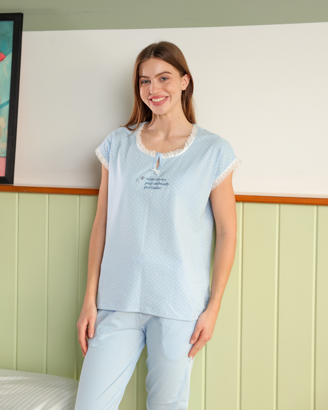 Women's pajamas half a number of long trousers, dotted print