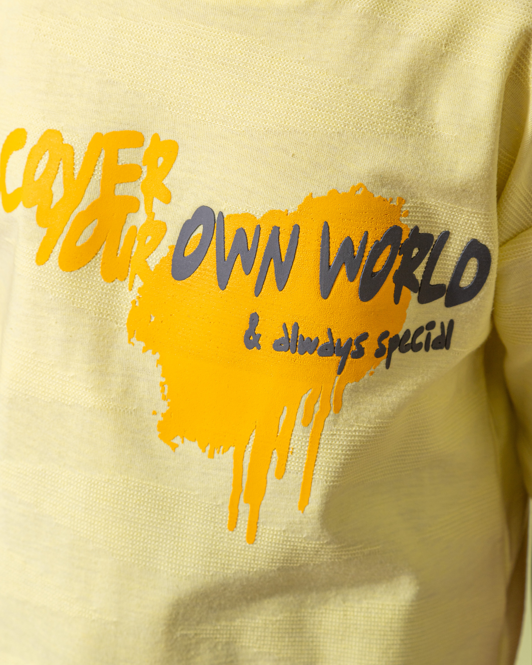 Discover own world بيجامة اولادي وسط