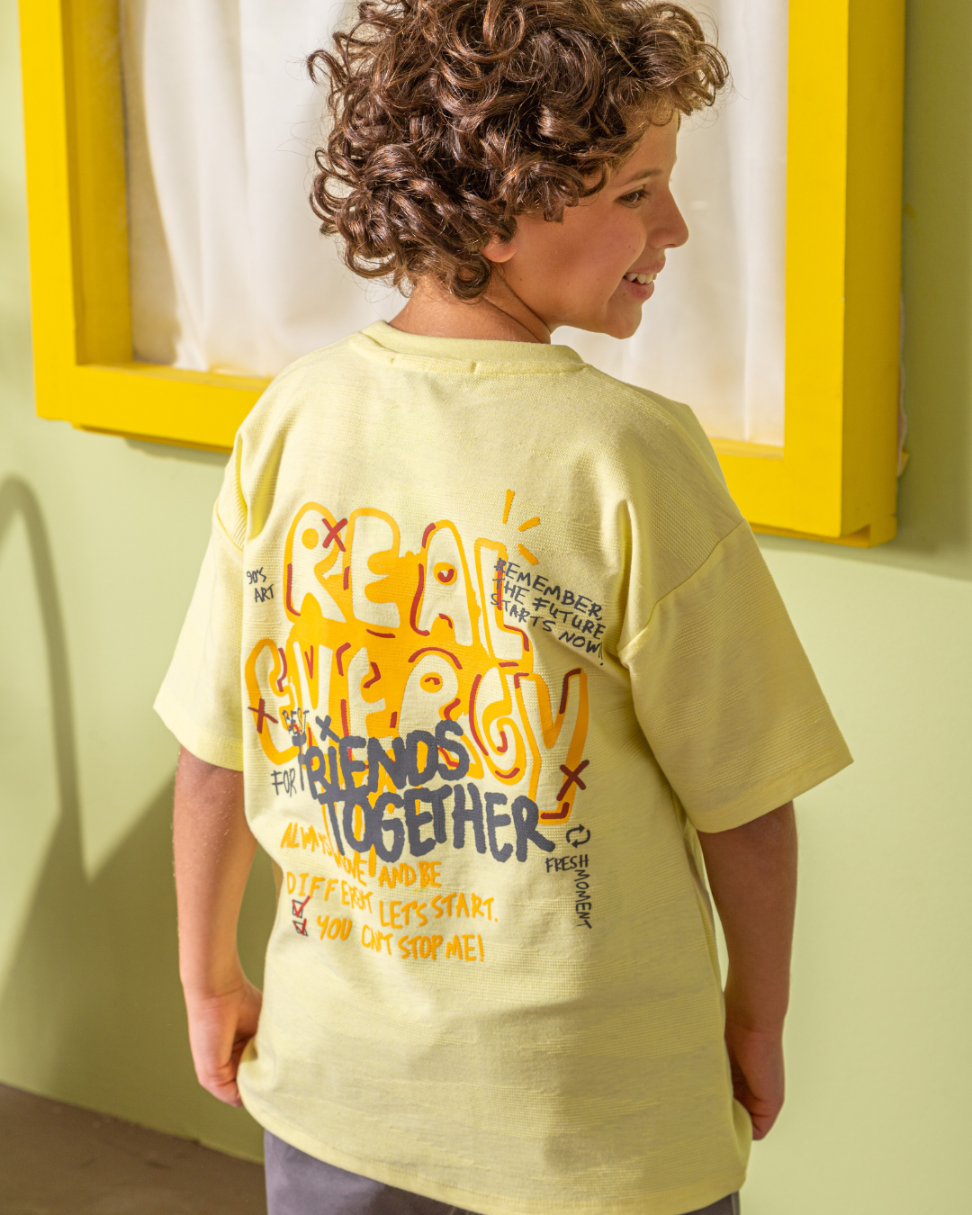 Discover own world بيجامة اولادي وسط