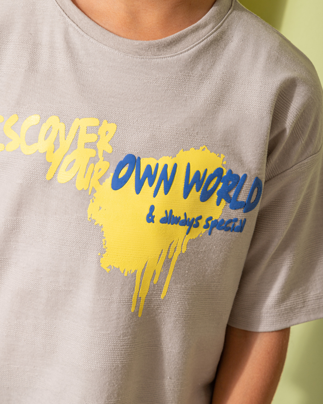 Discover own world بيجامة اولادي وسط