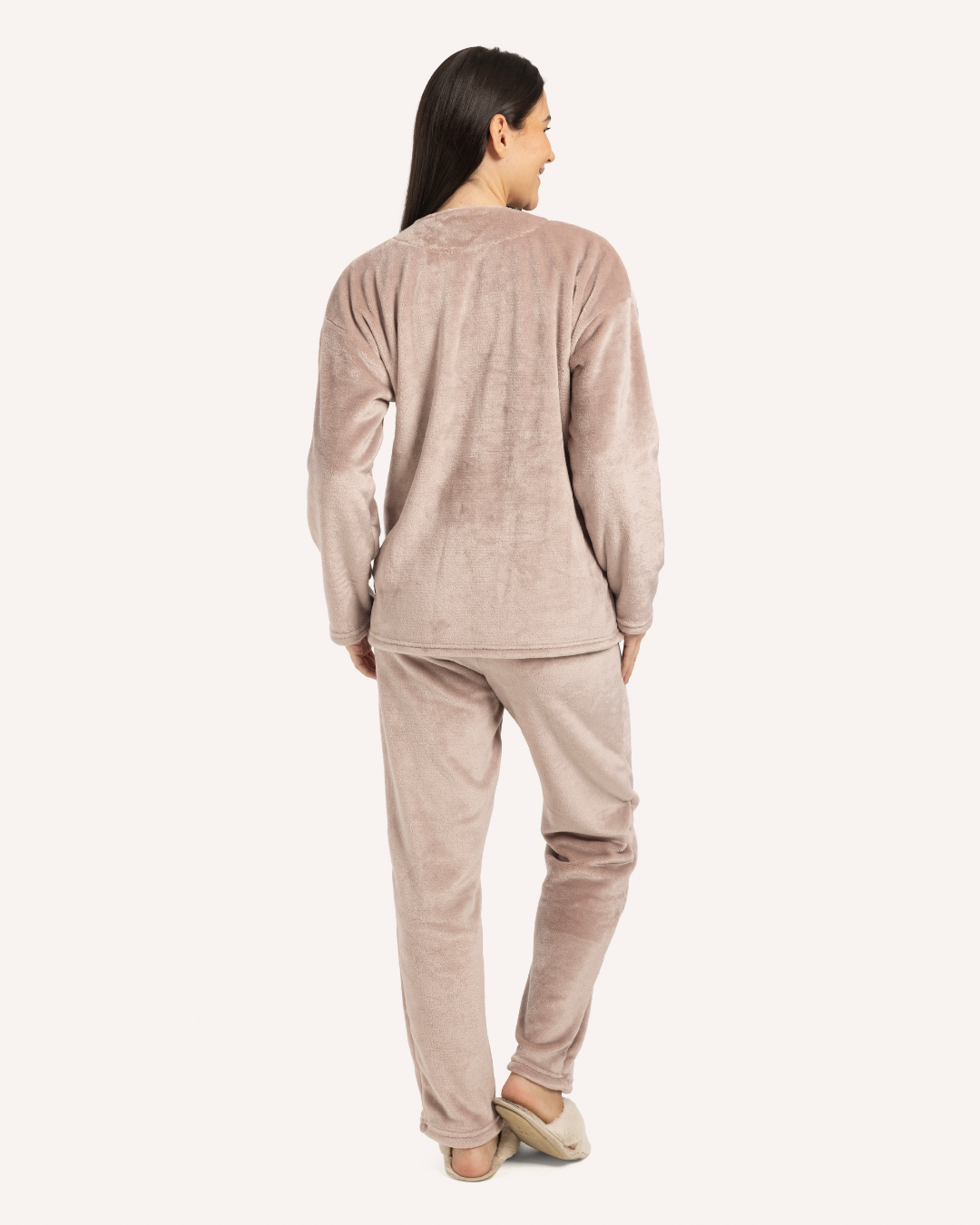 بيجاما حريمى ب زراير ايام الشتاء