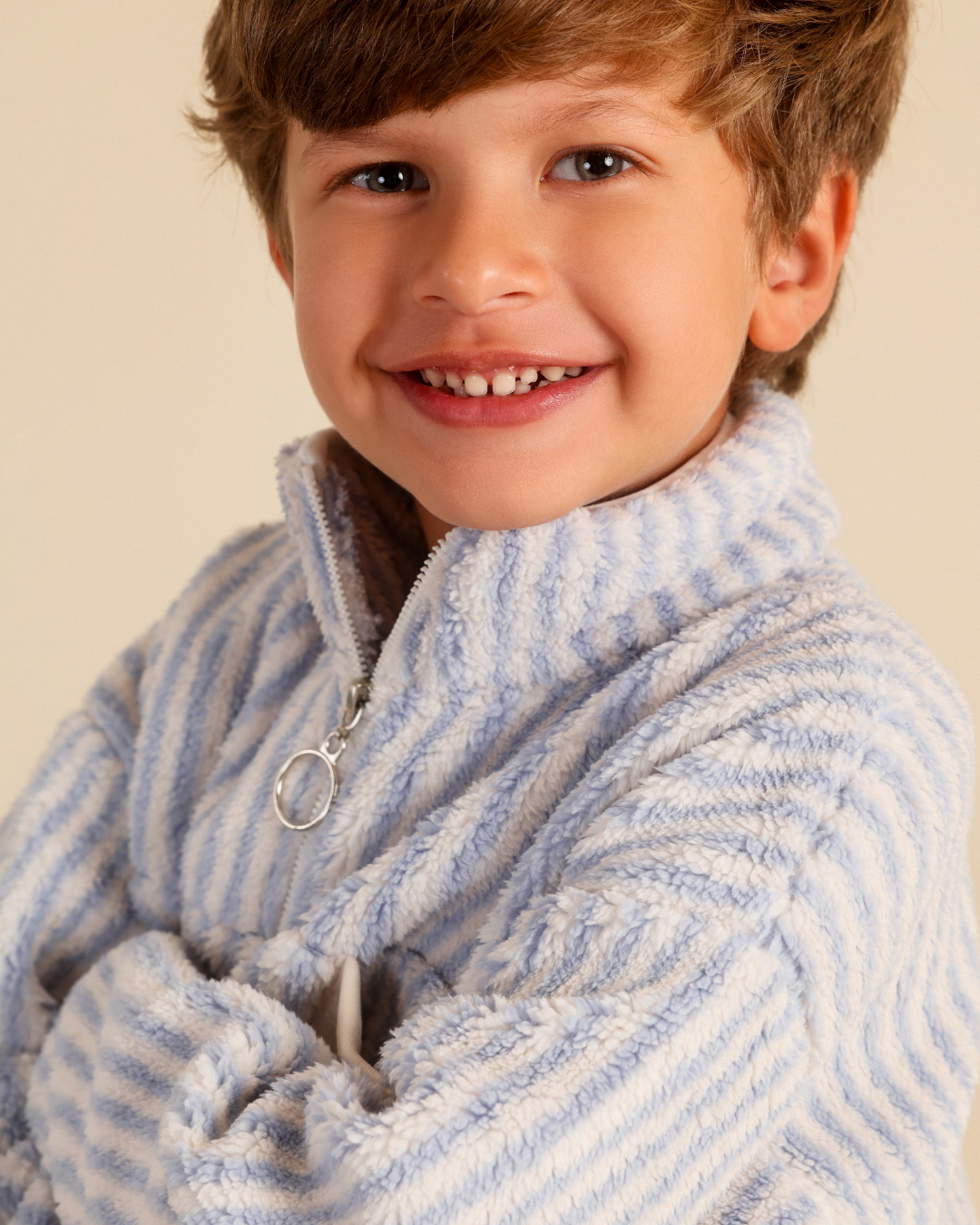Boys' striped pajamas with long sleeves and a zipper