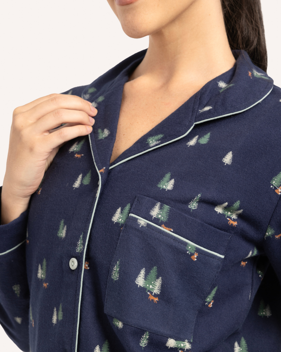 بيجاما بزراير أشجار الكريسماس