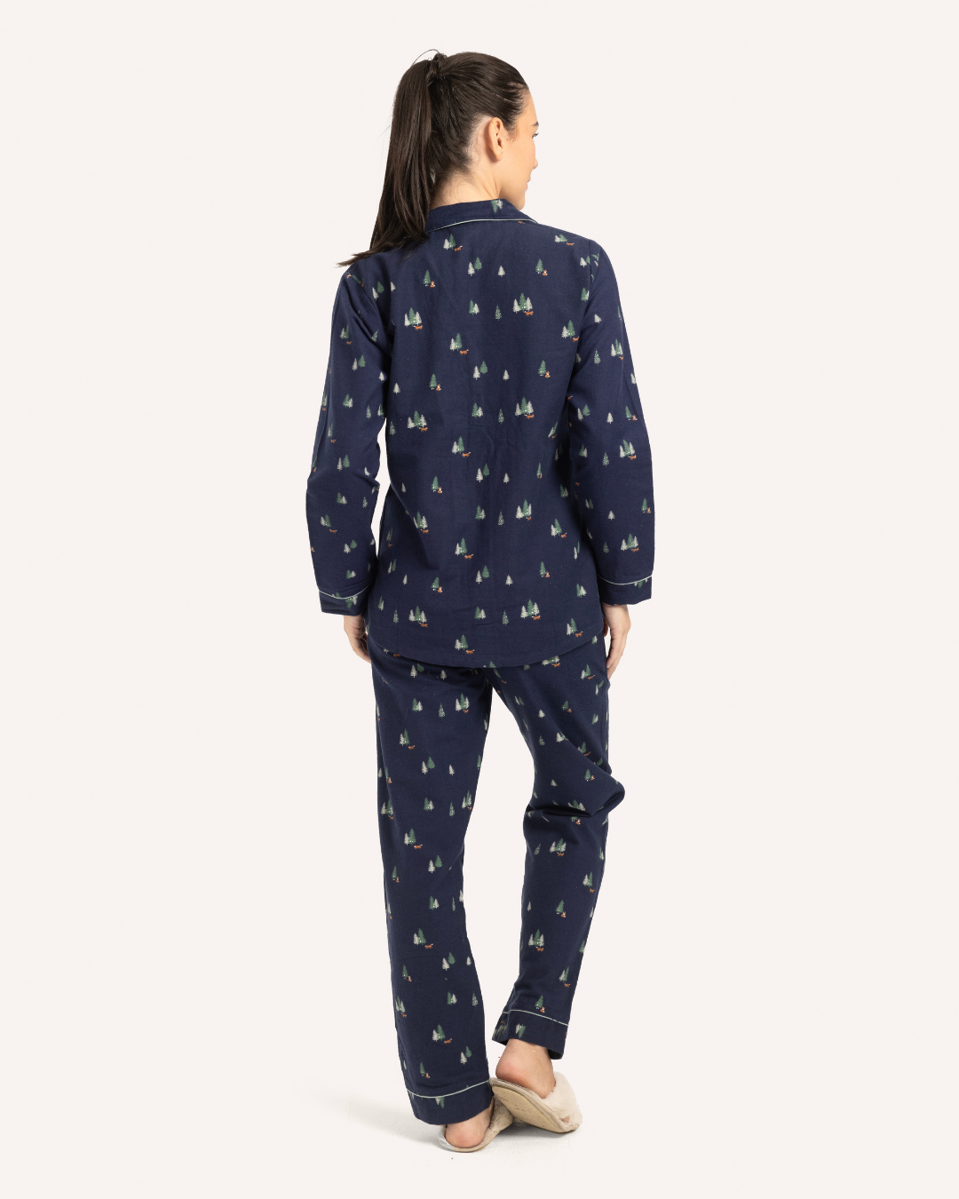 بيجاما بزراير أشجار الكريسماس