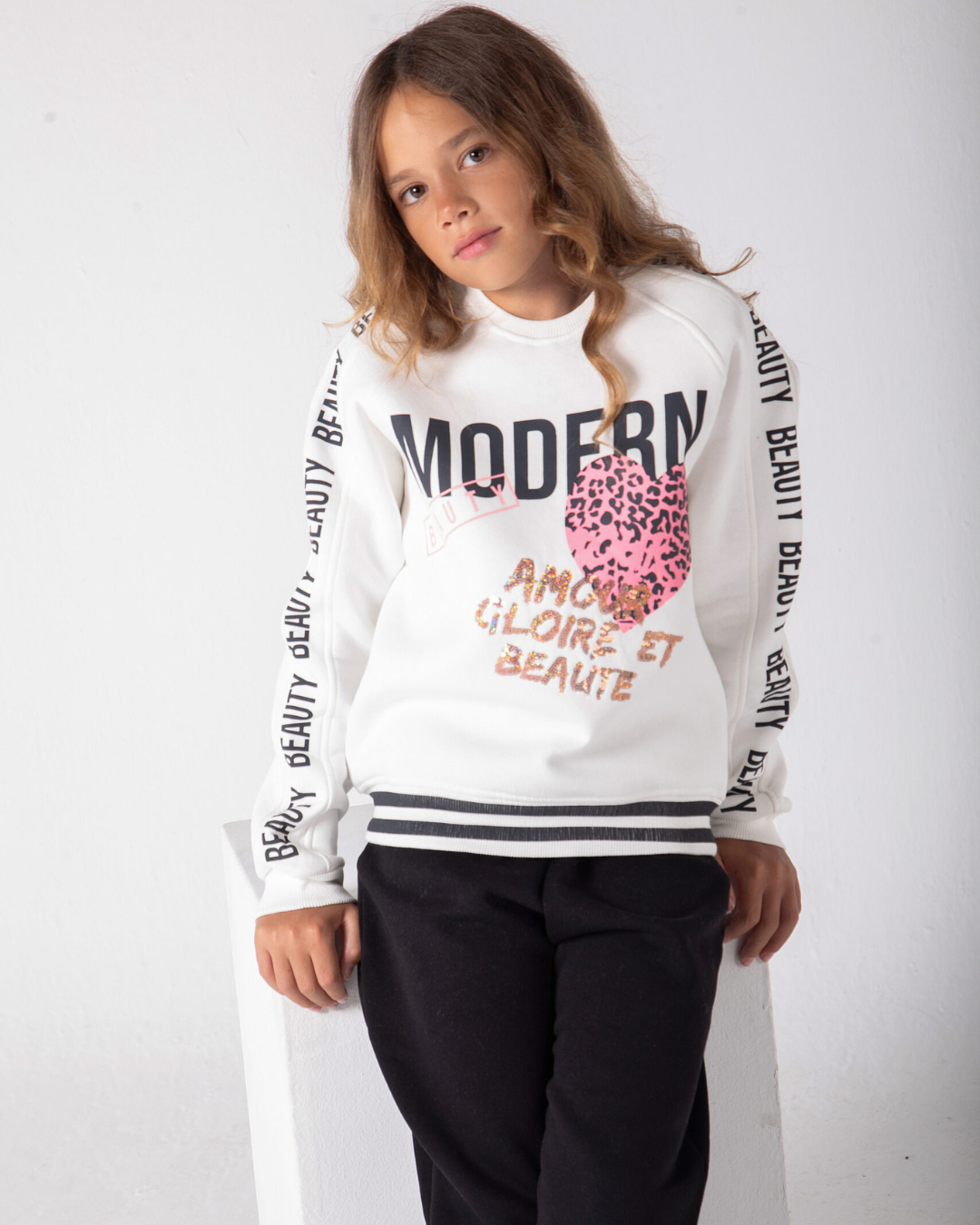 modern beauty girls pajamas heart