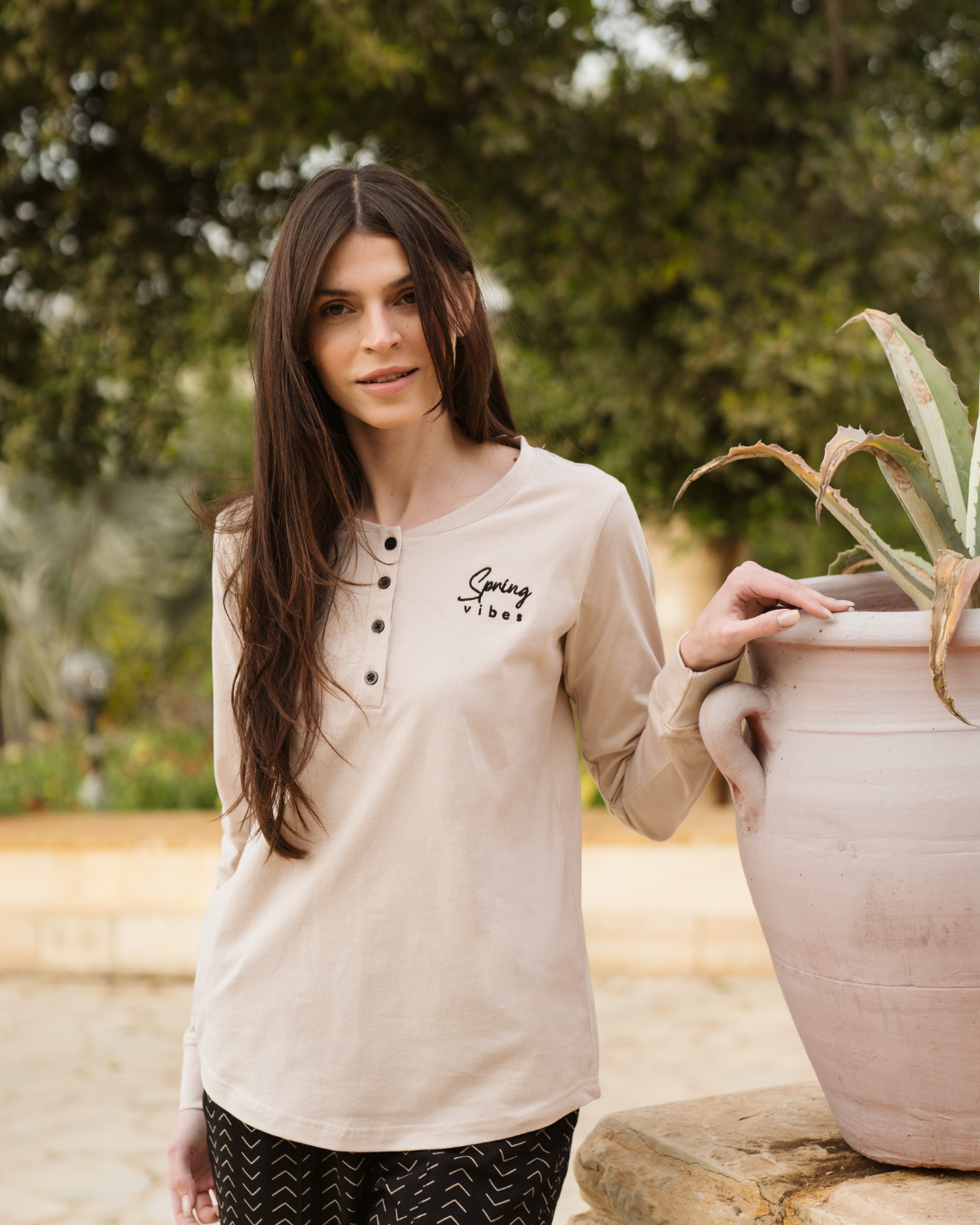 Arrows بيجاما حريمي كُم طويل و زراير