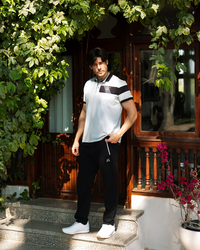 Comfortable men men's pajamas, text, how many collar and trousers