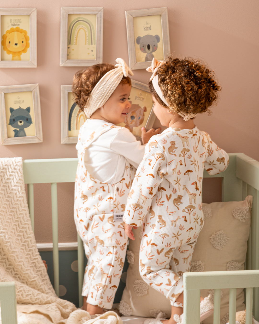 Early Little Creature سالوبيت مواليد كَت