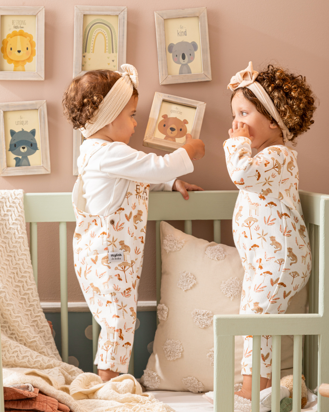 Early Little Creature سالوبيت مواليد كَت